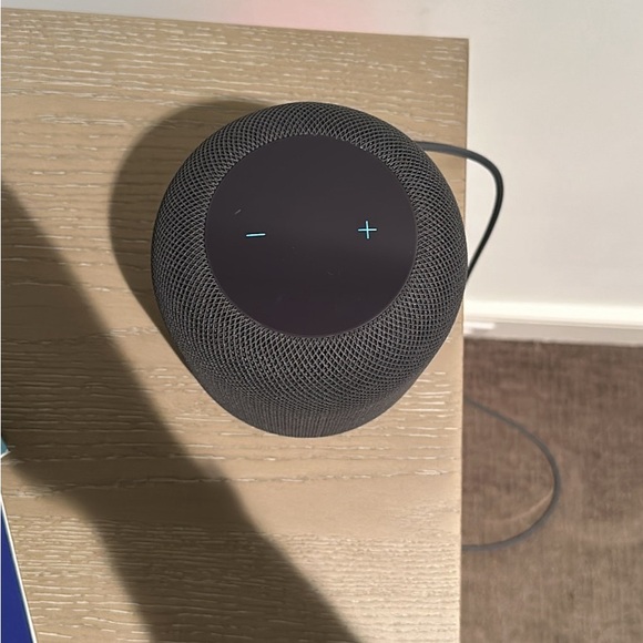 Apple HomePod - Picture 3 of 6